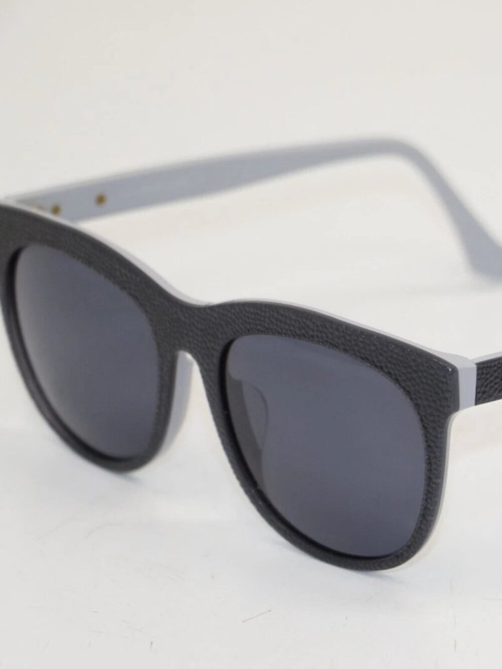 Balenciaga 24 Textured Cat Eye Sunglasses - White/Grey
